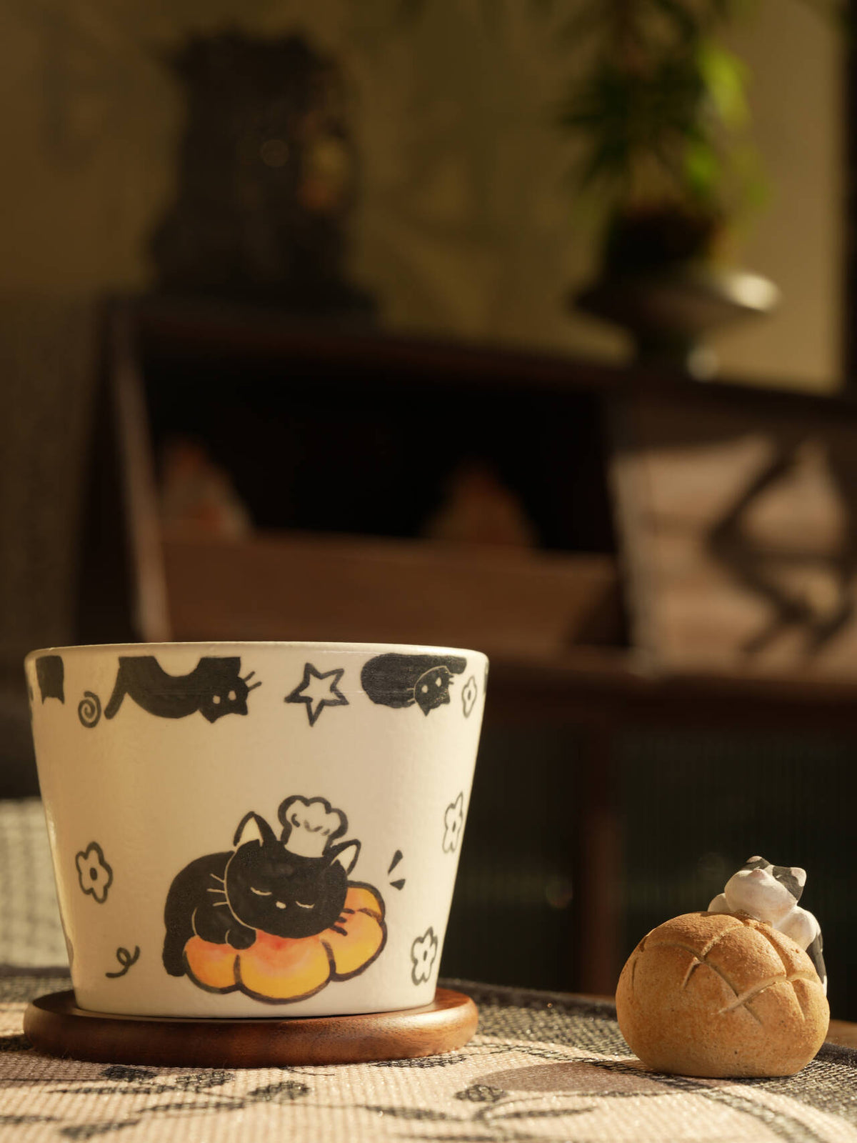 Sleeping Cat Flower Tumbler